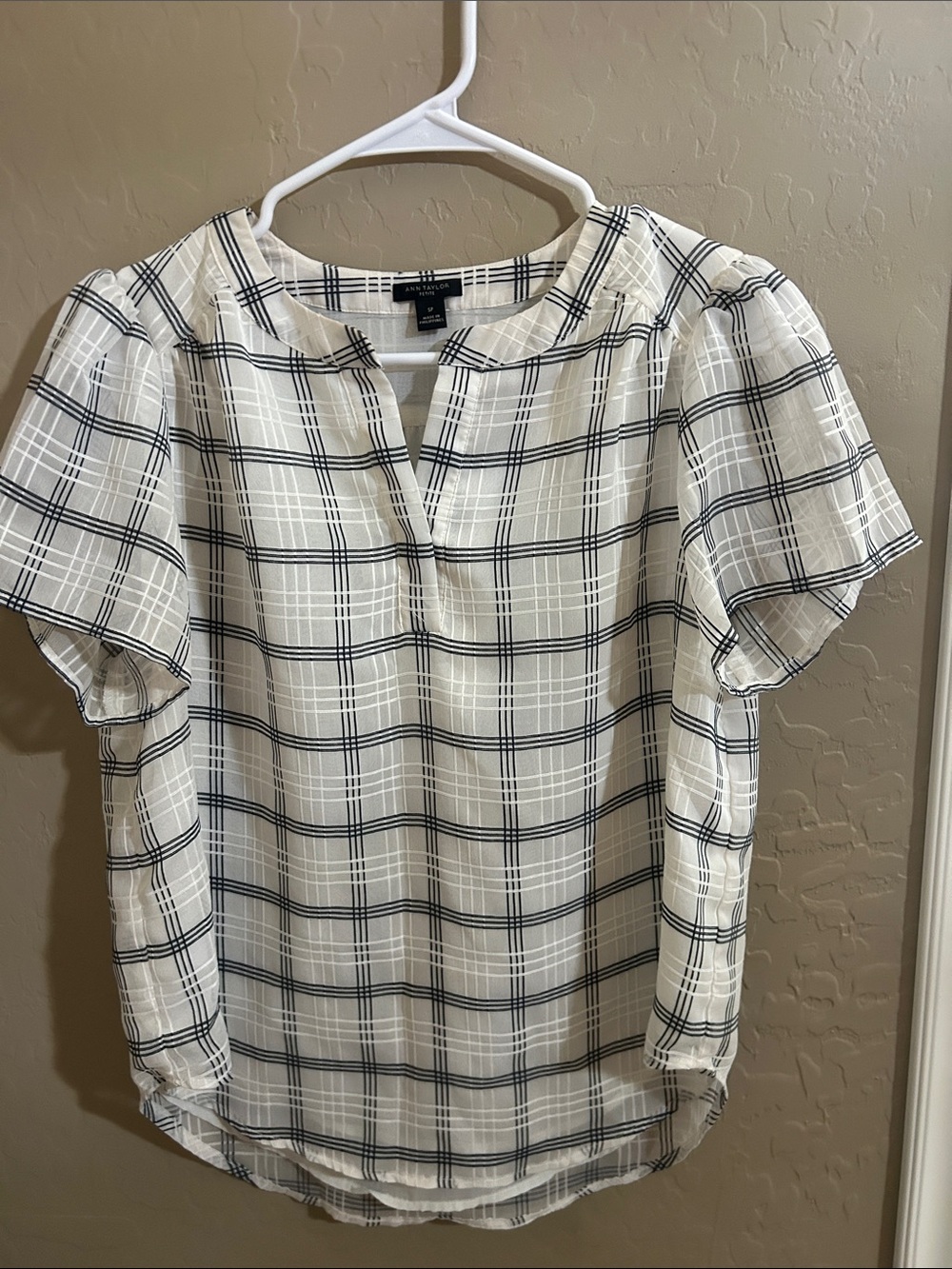 Ann Taylor Cream and Black Plaid Short Sleeve Top